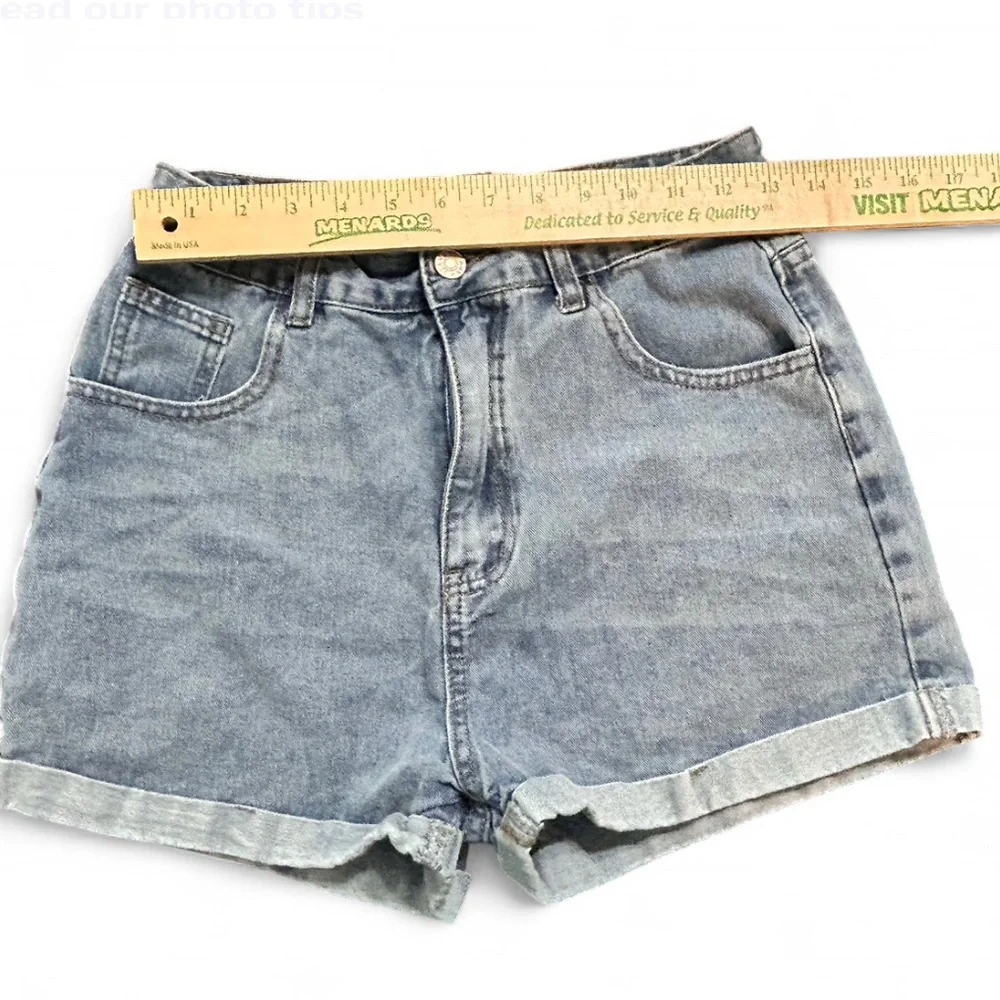SHEIN Blue Jean Shorts High-Waisted W Raw HemVintage Style 6, Exelent condition.